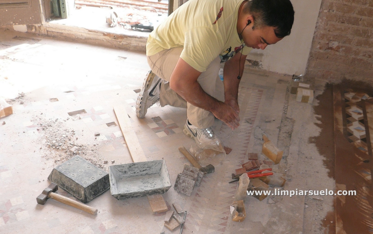 Precio pulir suelo hidráulico en Barcelona | Limpiar Suelo Barcelona 